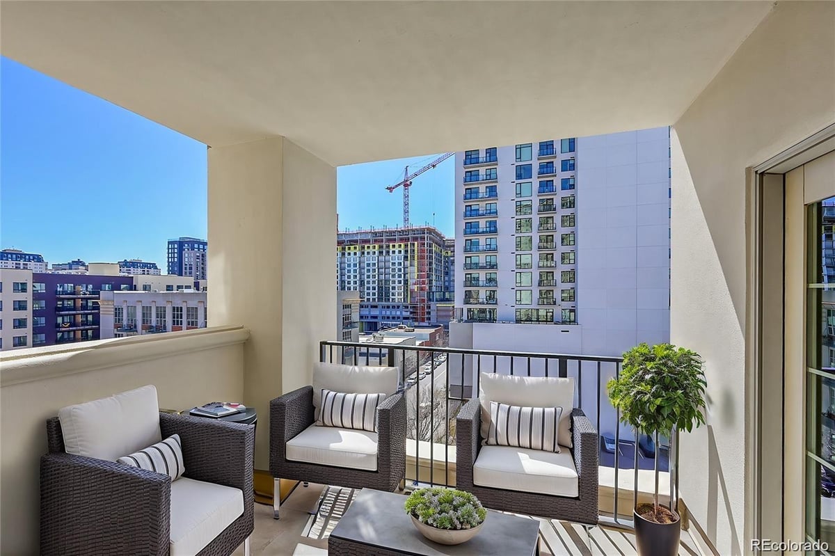 300 W 11th Avenue #8C