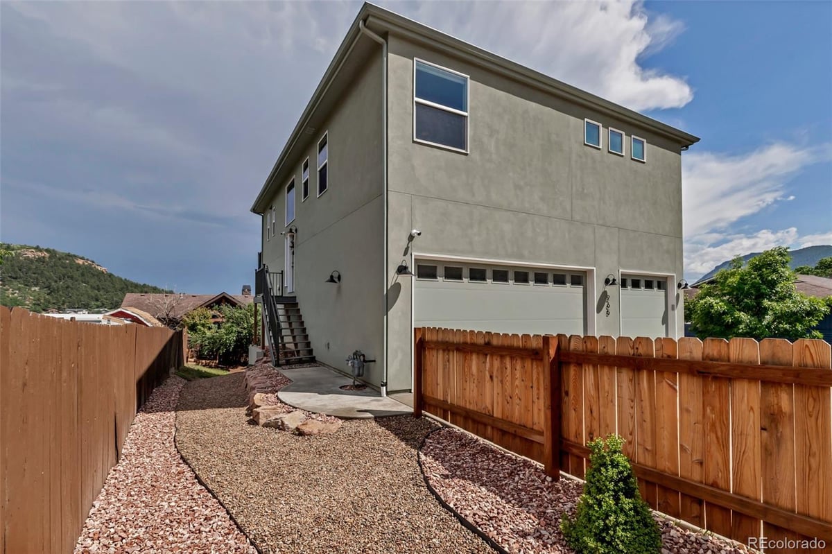265 Upper Glenway