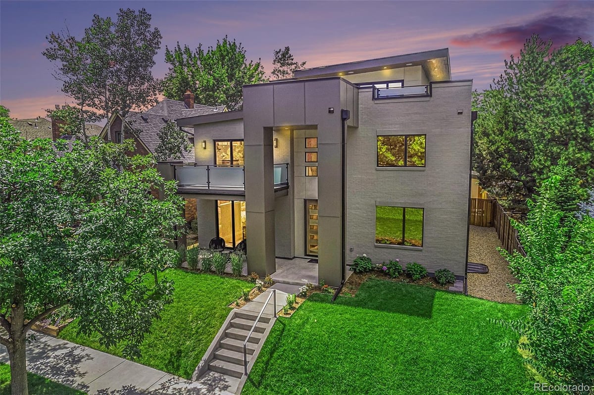 127 S Humboldt Street