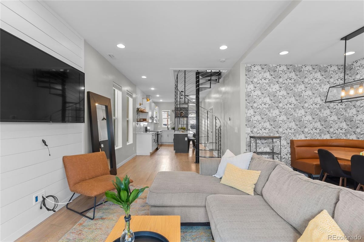 3443 Lawrence Street