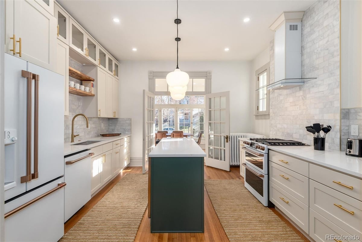 1337 N Humboldt Street