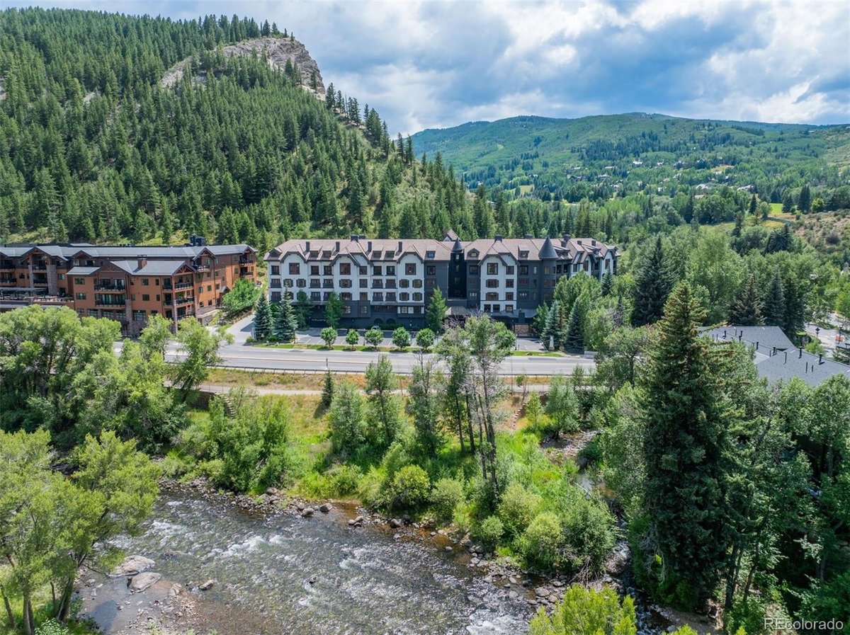 38390 Highway 6 #202
