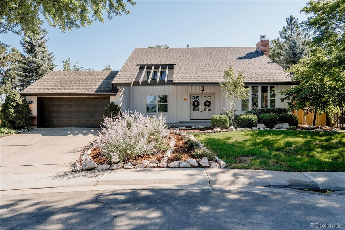 3683 E Geddes Drive
