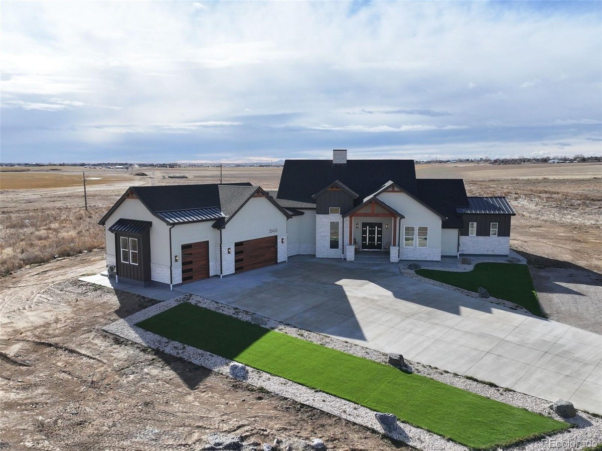 30460 E 161st Avenue