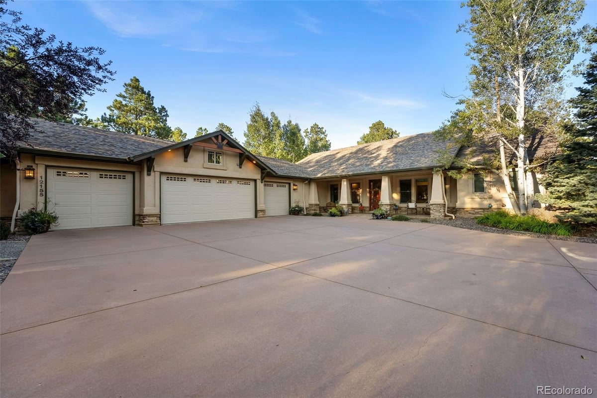 12155 Spine Creek Place