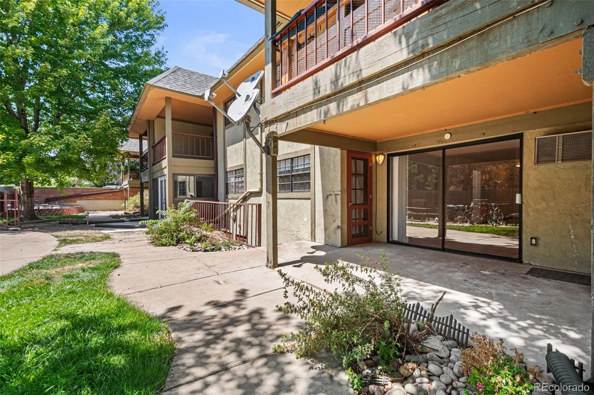 1021 Carr Street #13