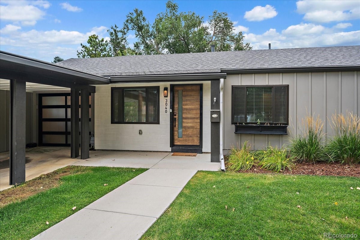3040 S Dexter Way