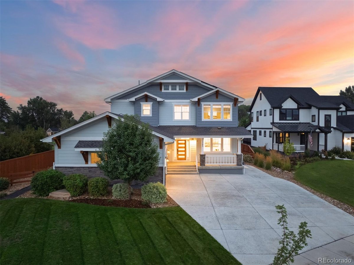 785 Delechant Drive