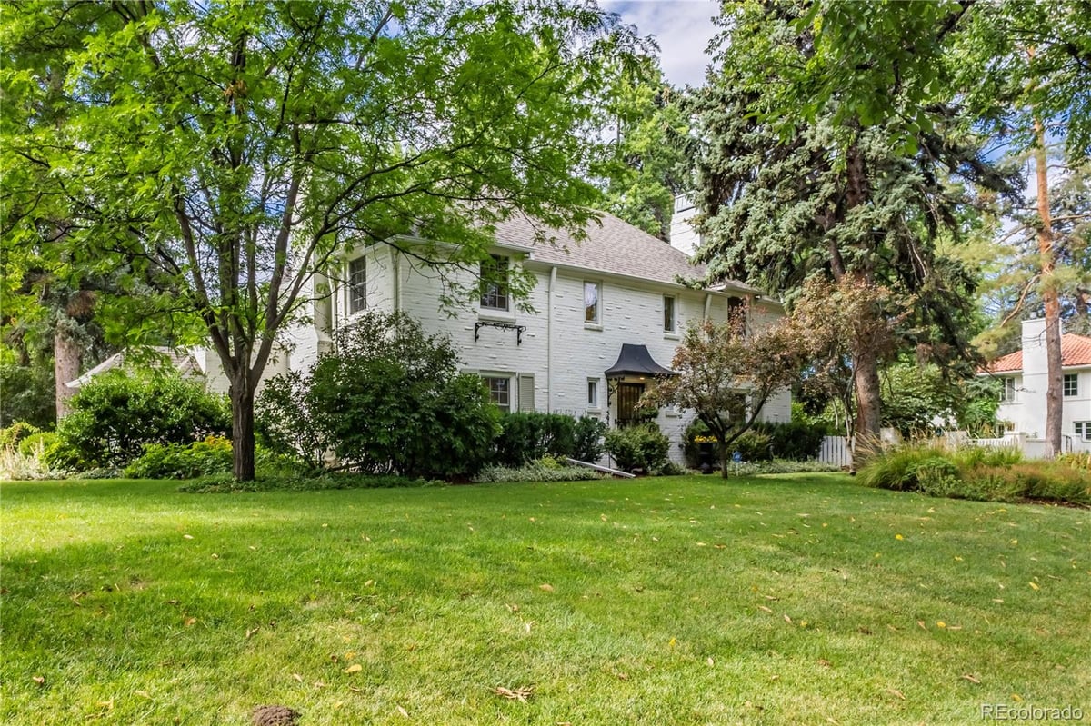 30 Crestmoor Drive