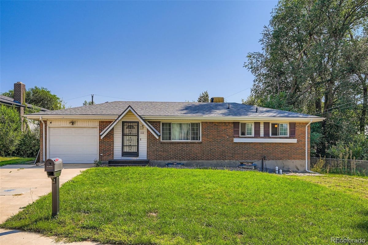 638 Dove Place