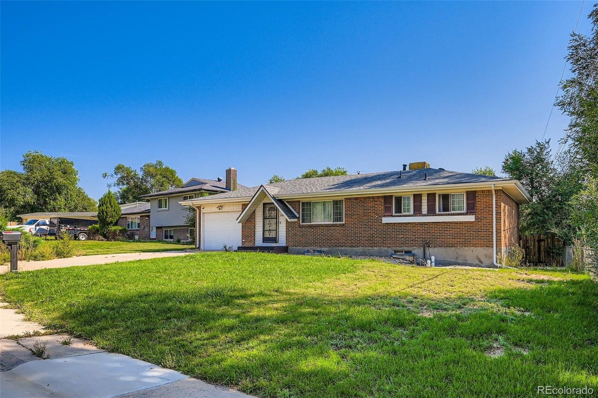 638 Dove Place