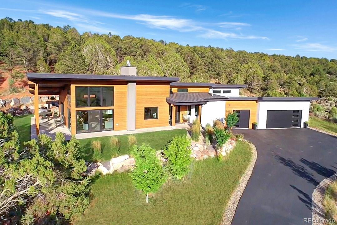 1015 Hidden Valley Drive