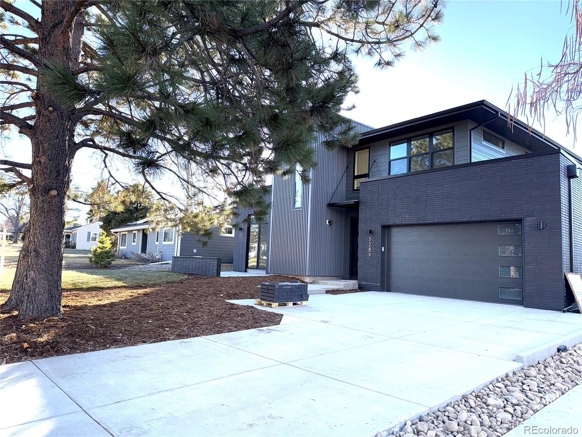 3289 S Eudora Street