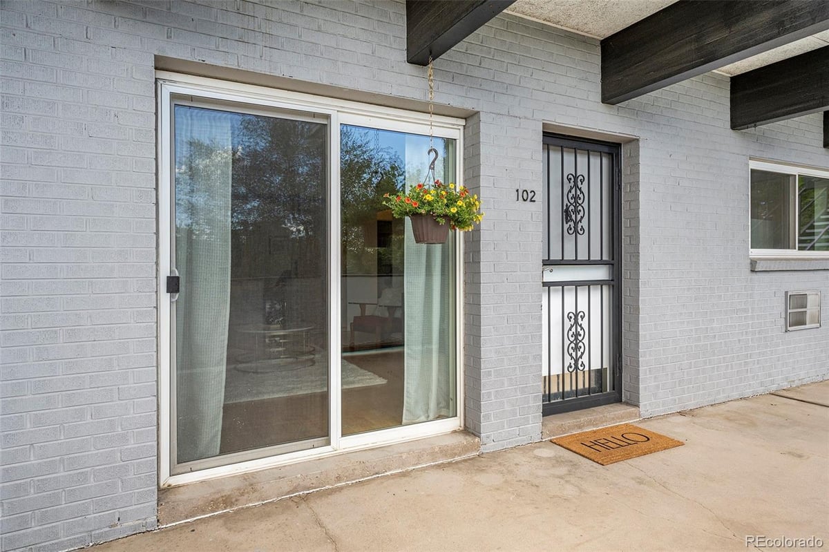2890 N Harlan Street #102