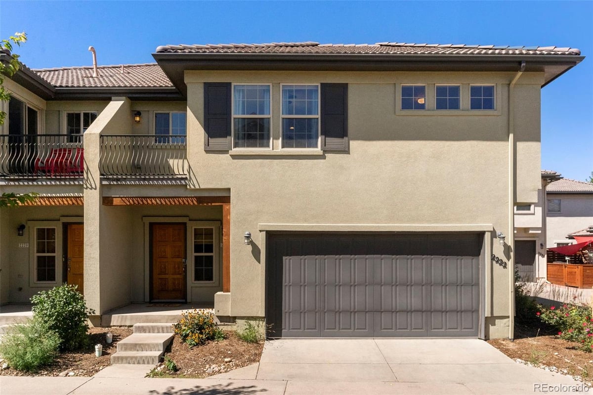 2222 Valentia Street