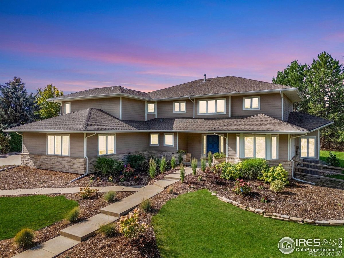 2527 Columbine Circle