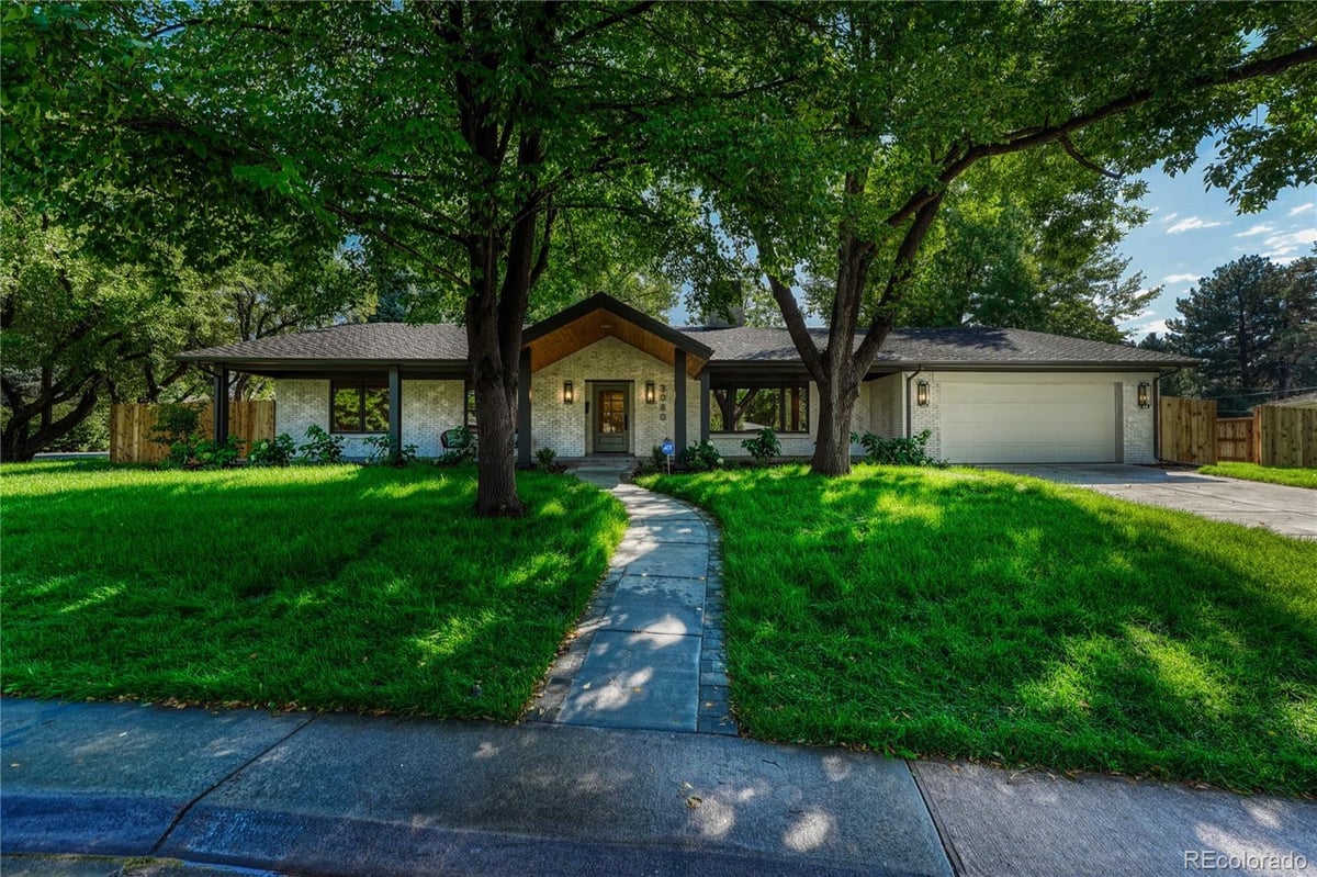 3080 E Flora Place