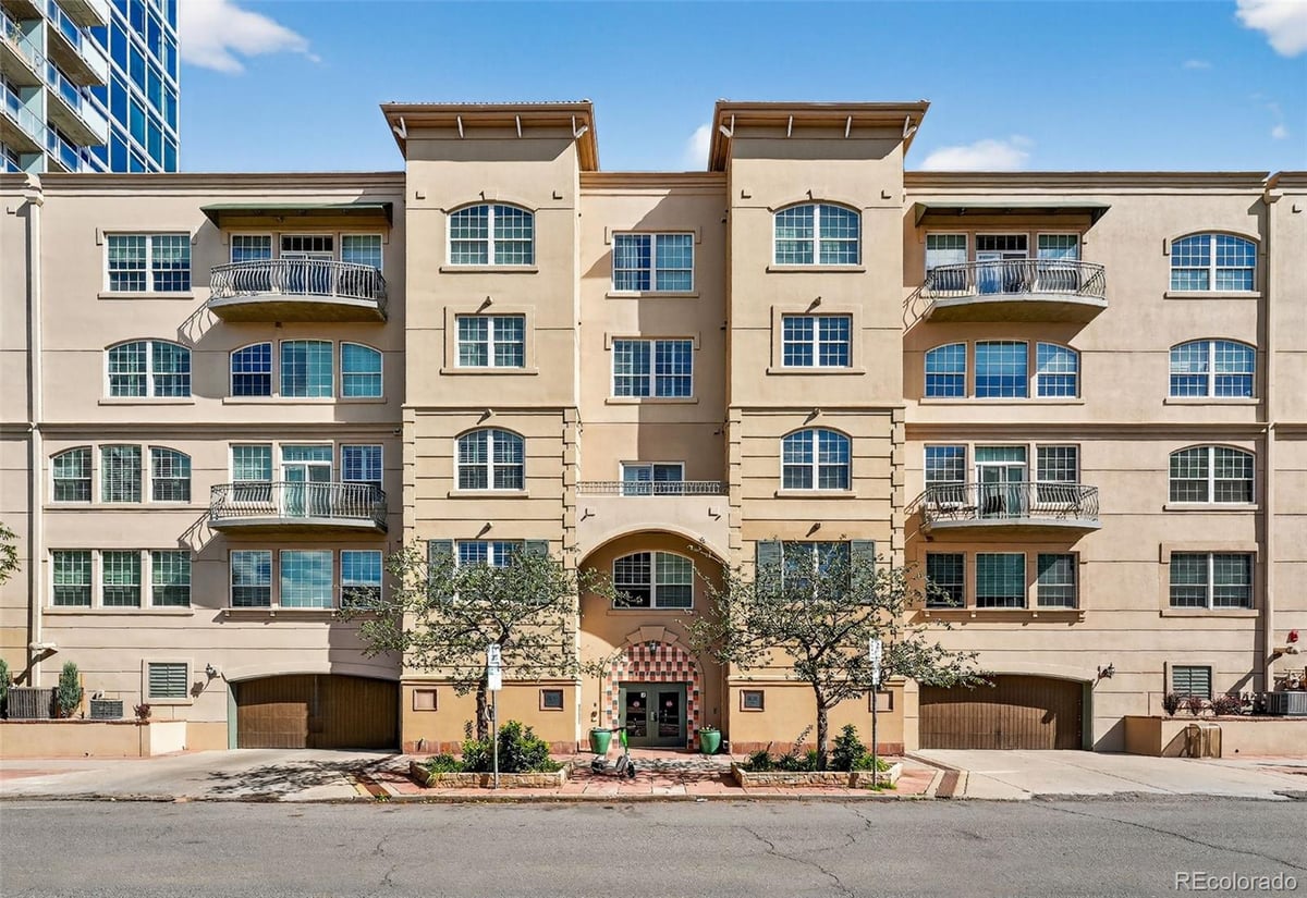 1200 Cherokee Street #206