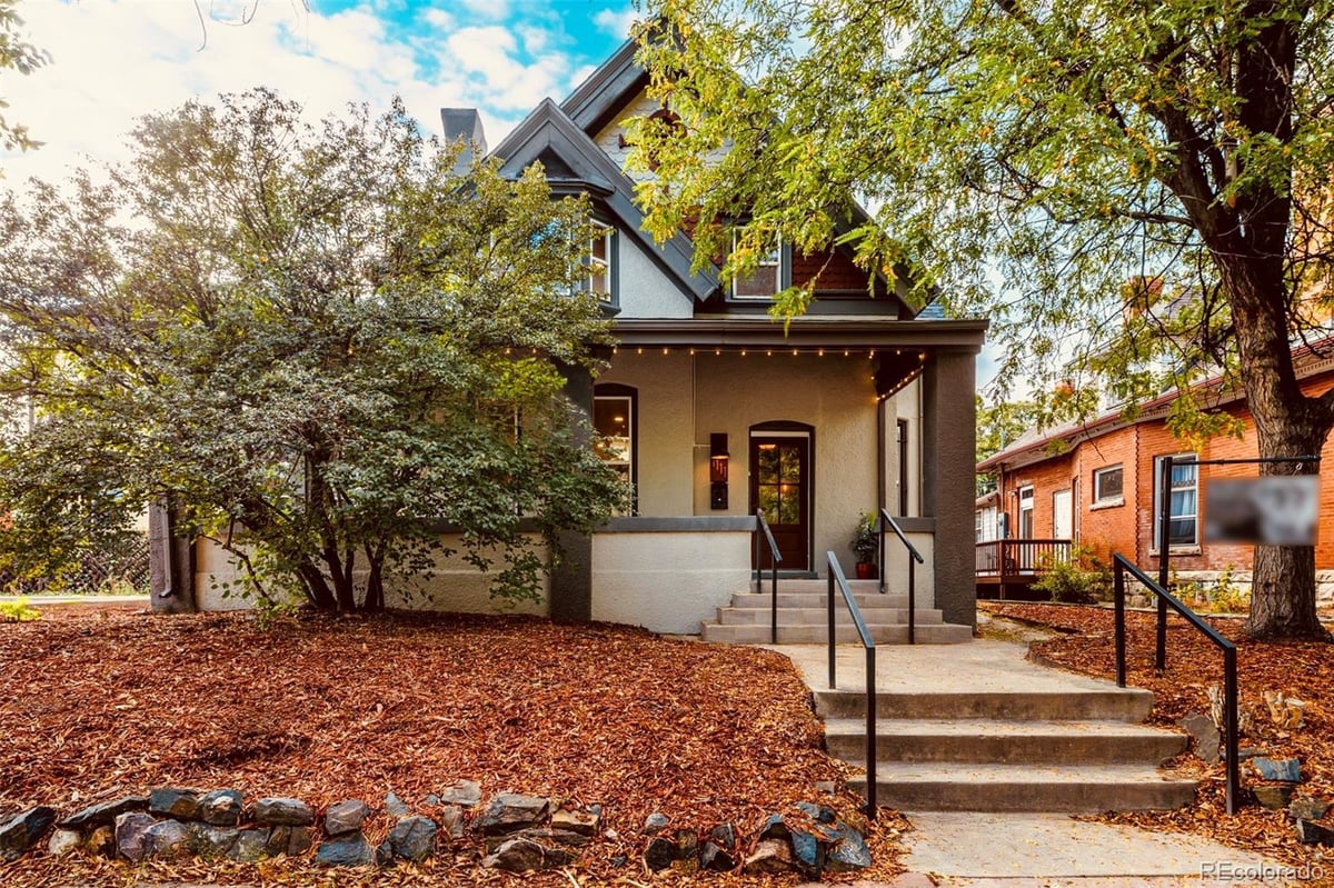 1111 N Corona Street