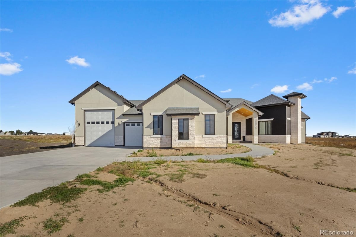 30045 E 161st Avenue