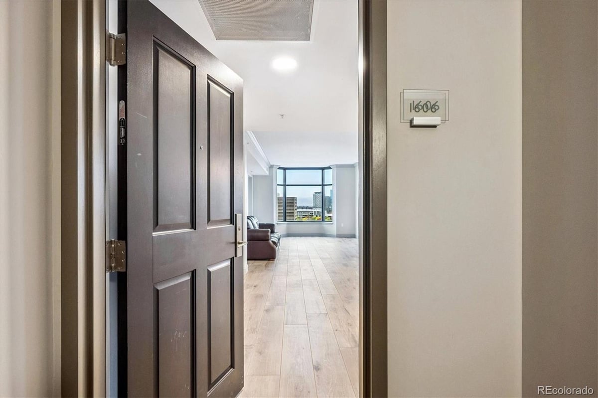 8100 E Union Avenue #1606