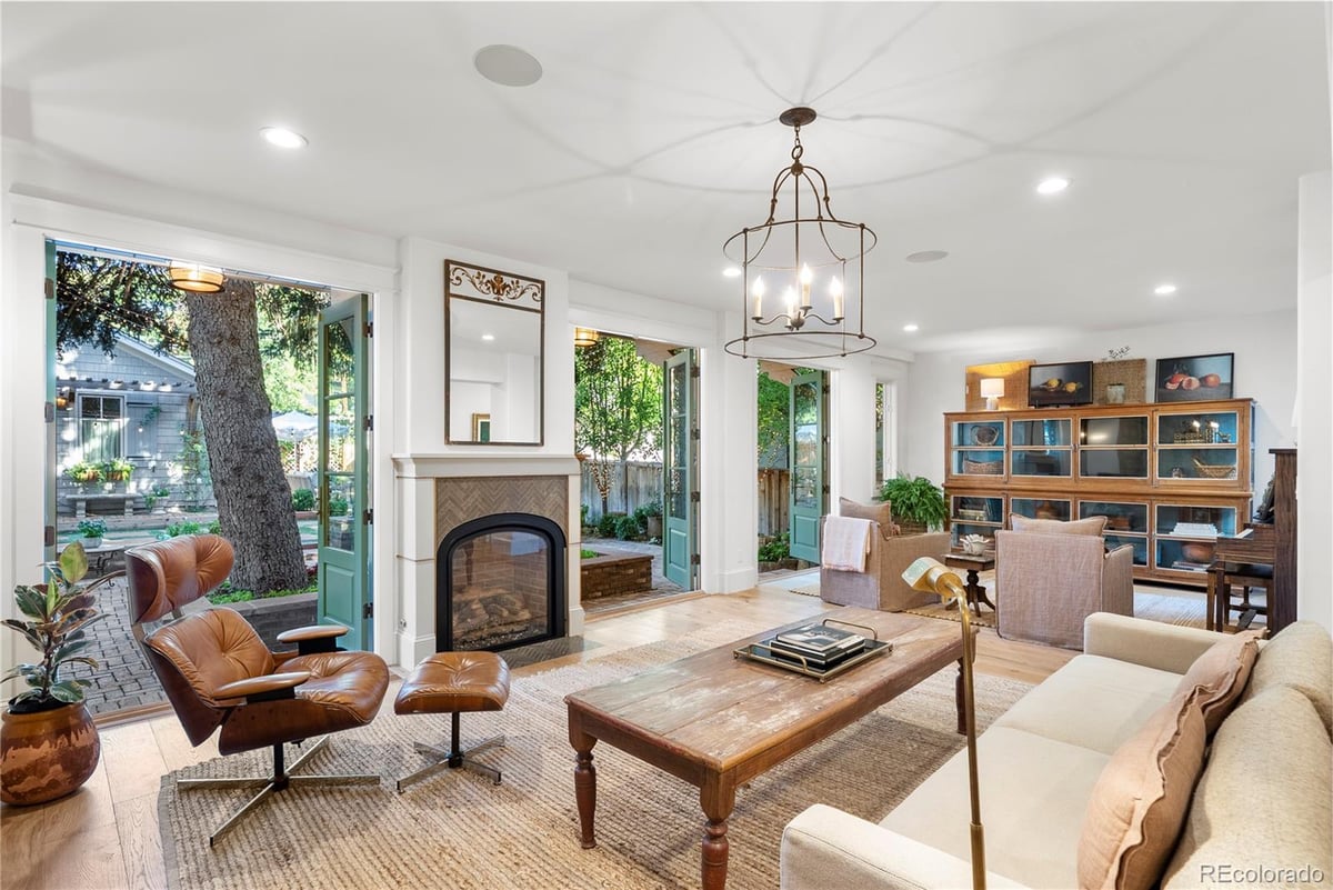 2566 S Clayton Street