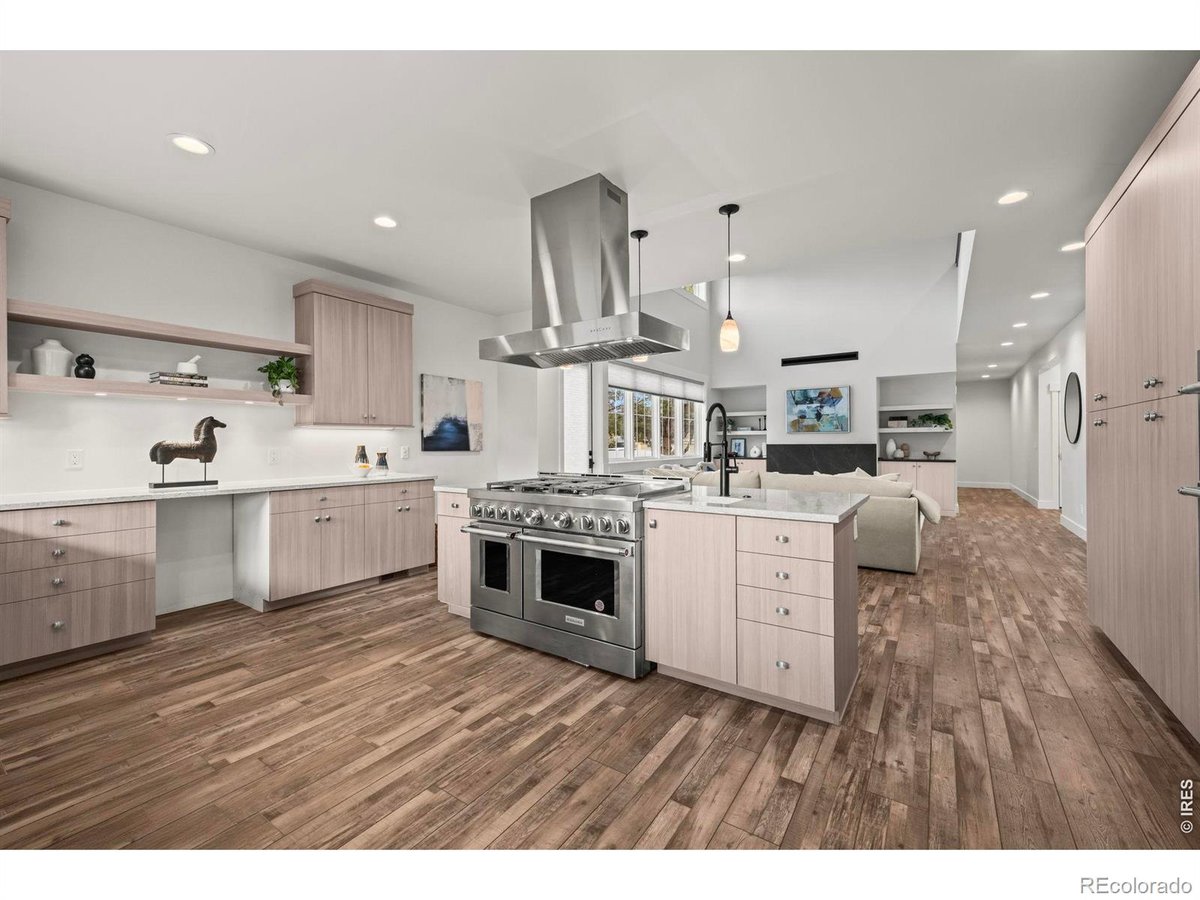 2590 Blue Heron Way