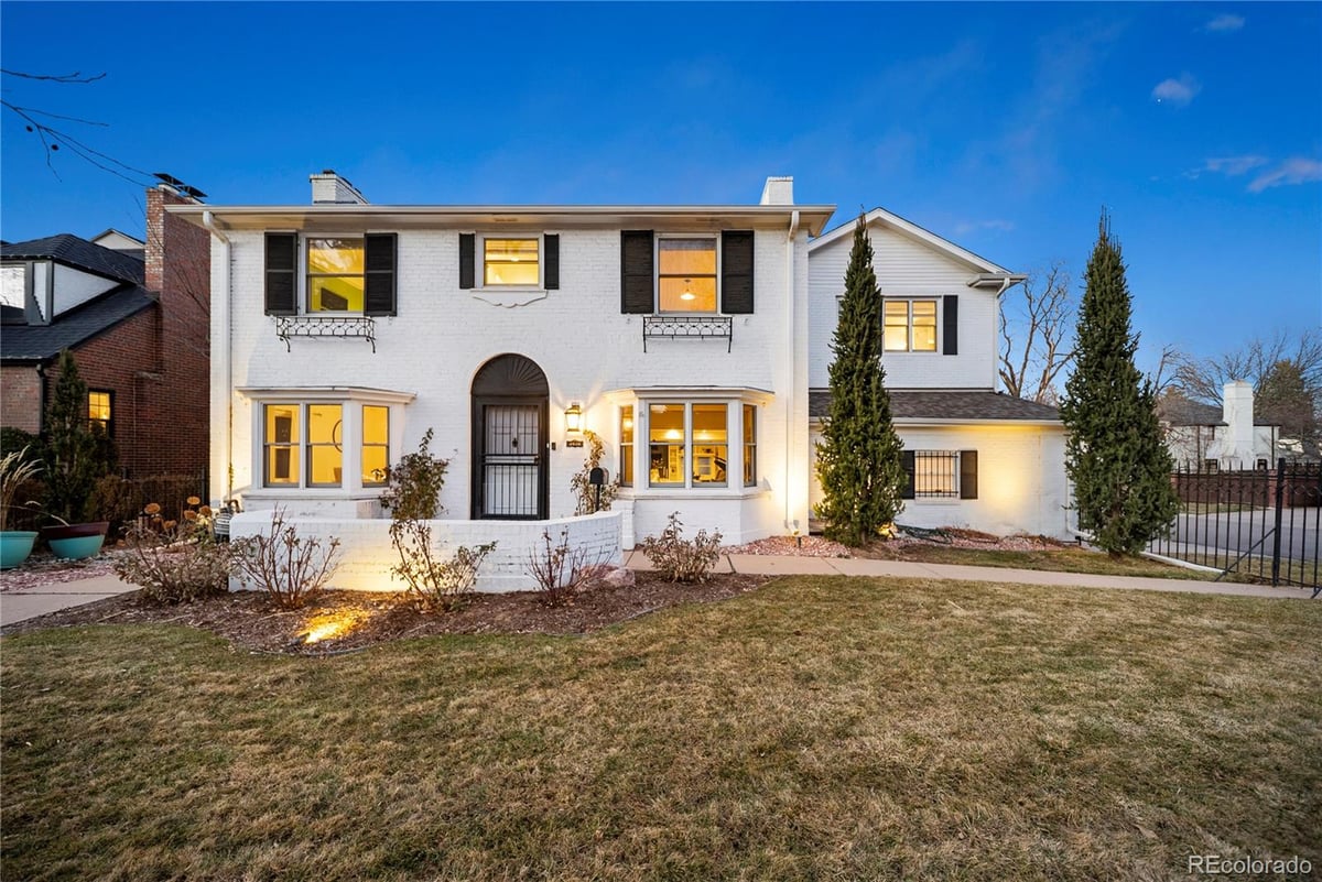 4949 E 6th Avenue Parkway