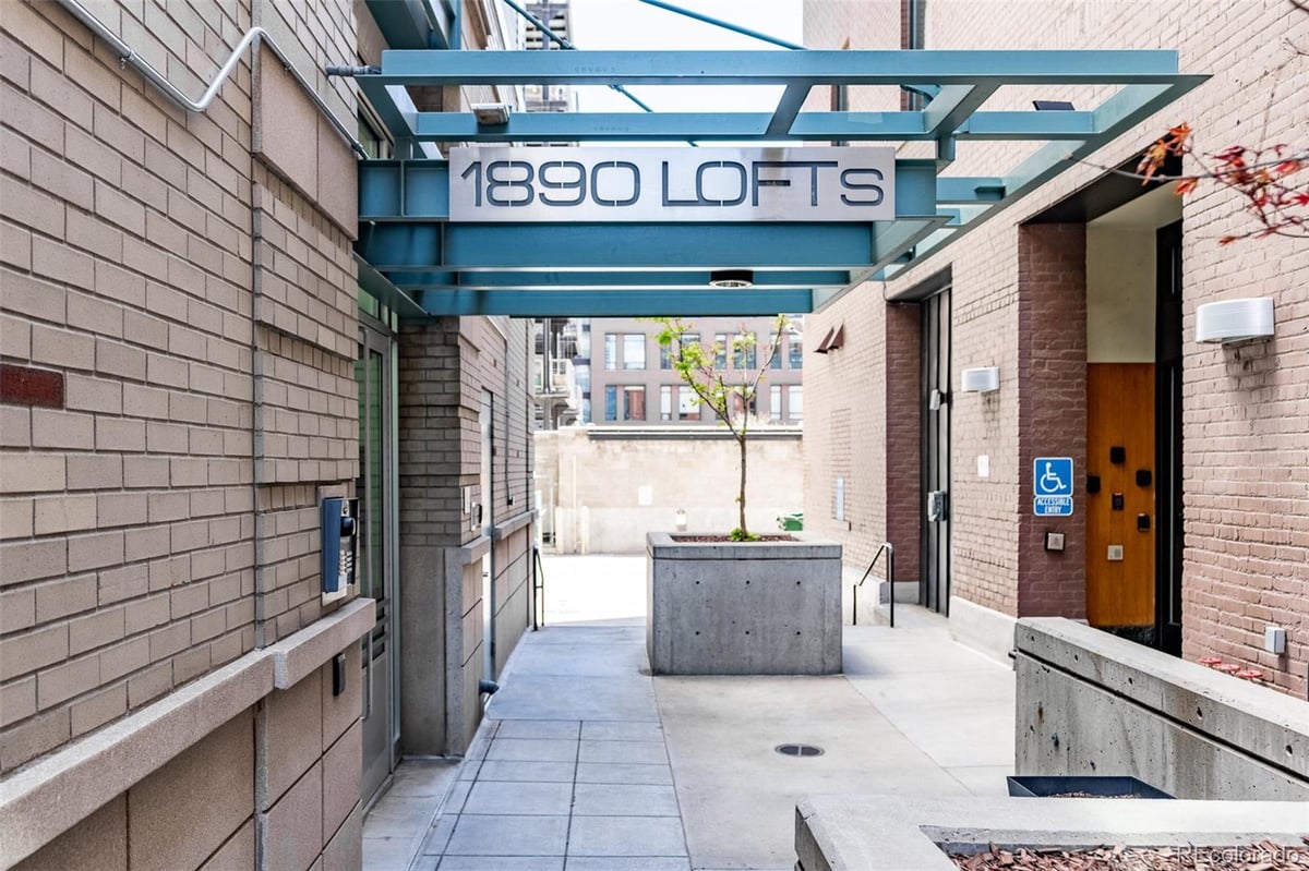 1890 Wynkoop Street #604