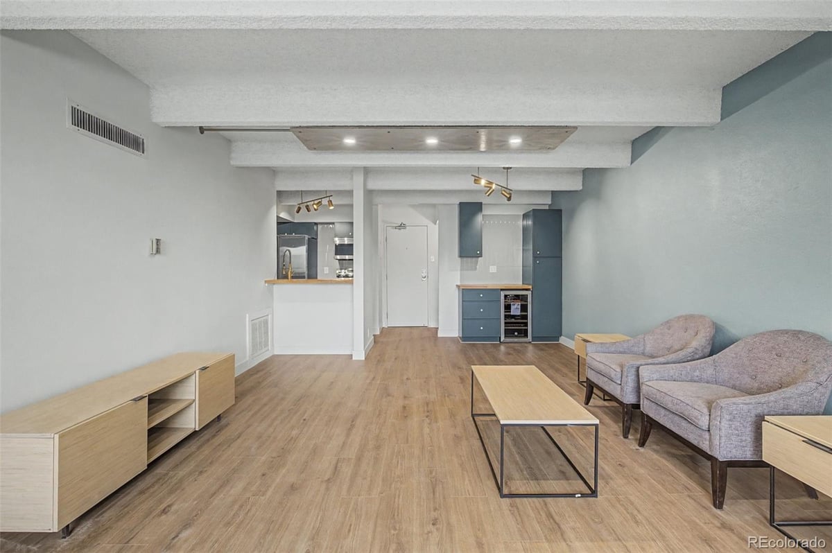 777 N Washington Street #201