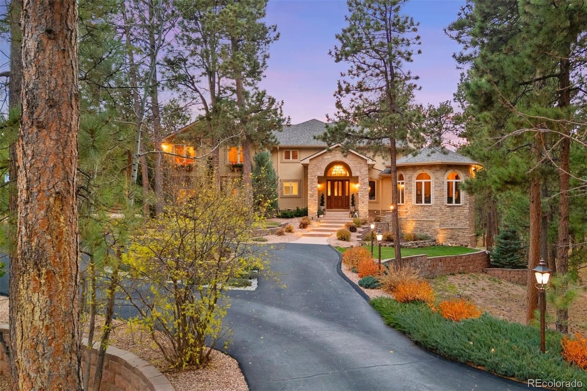 17507 Colonial Park Drive