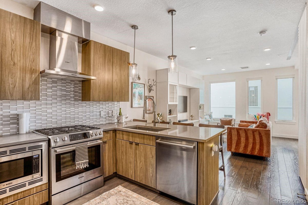 1616 S Broadway #218