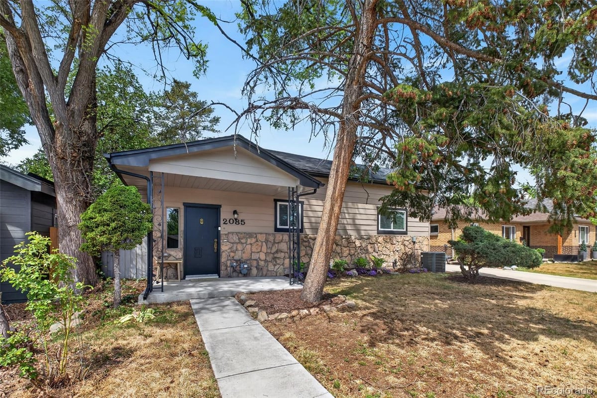 2085 Fenton Street