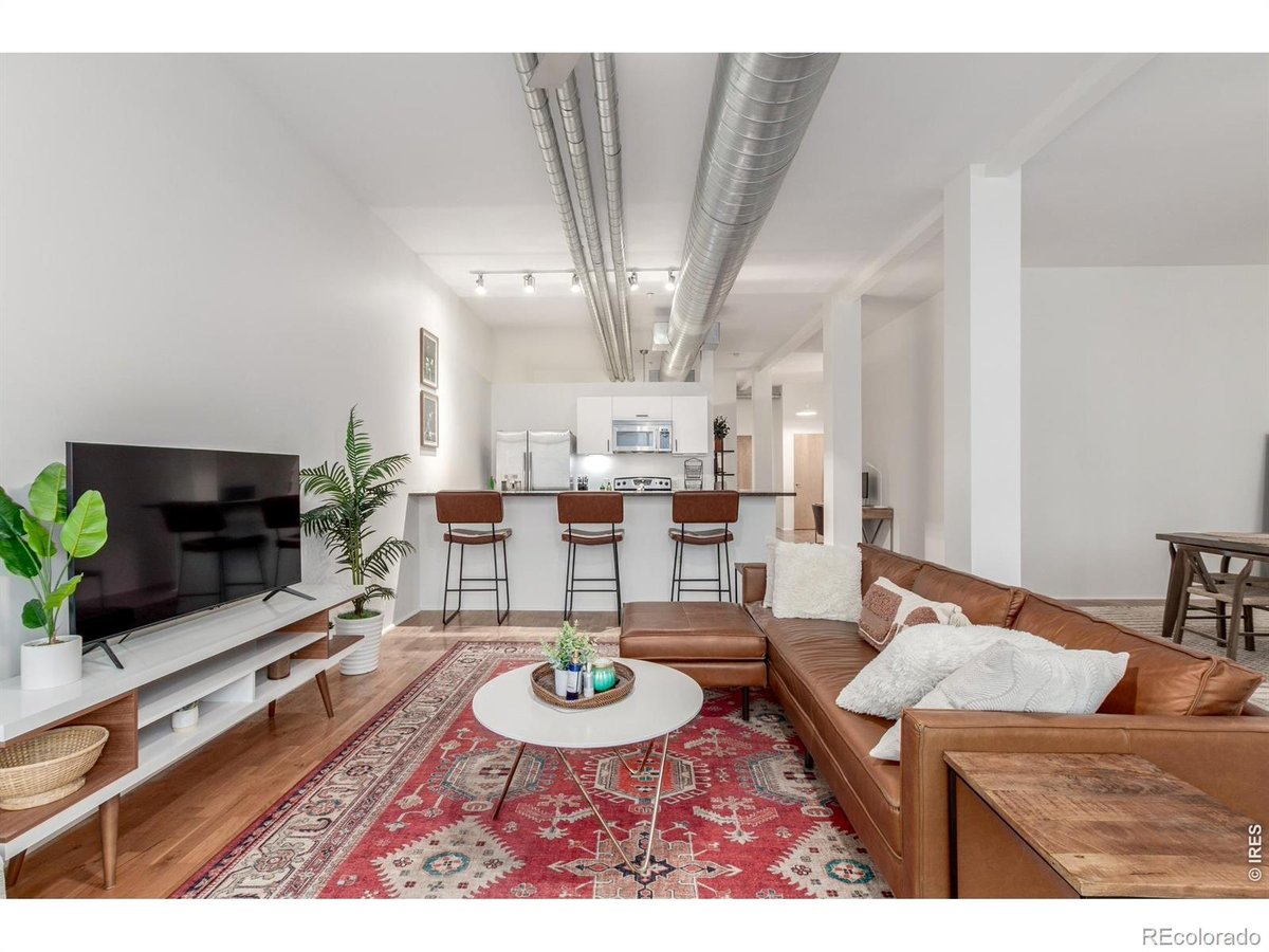 3100 Huron Street #2R