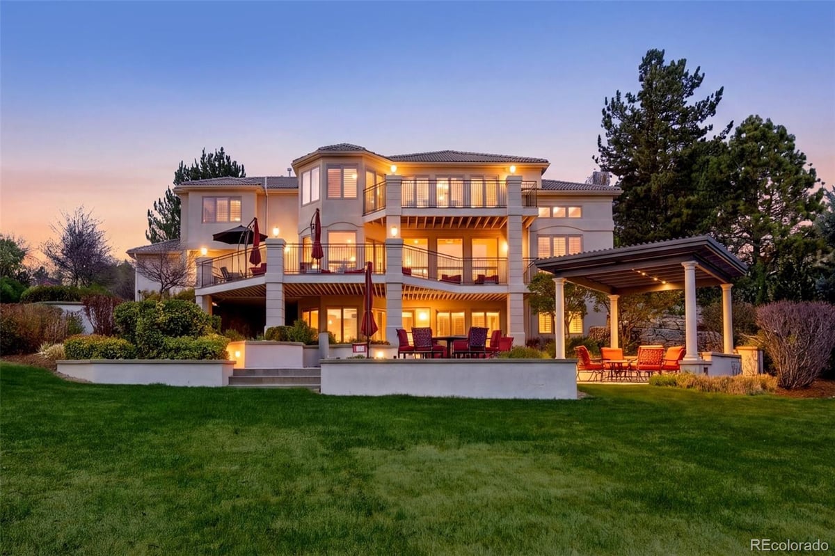 4590 E Perry Parkway