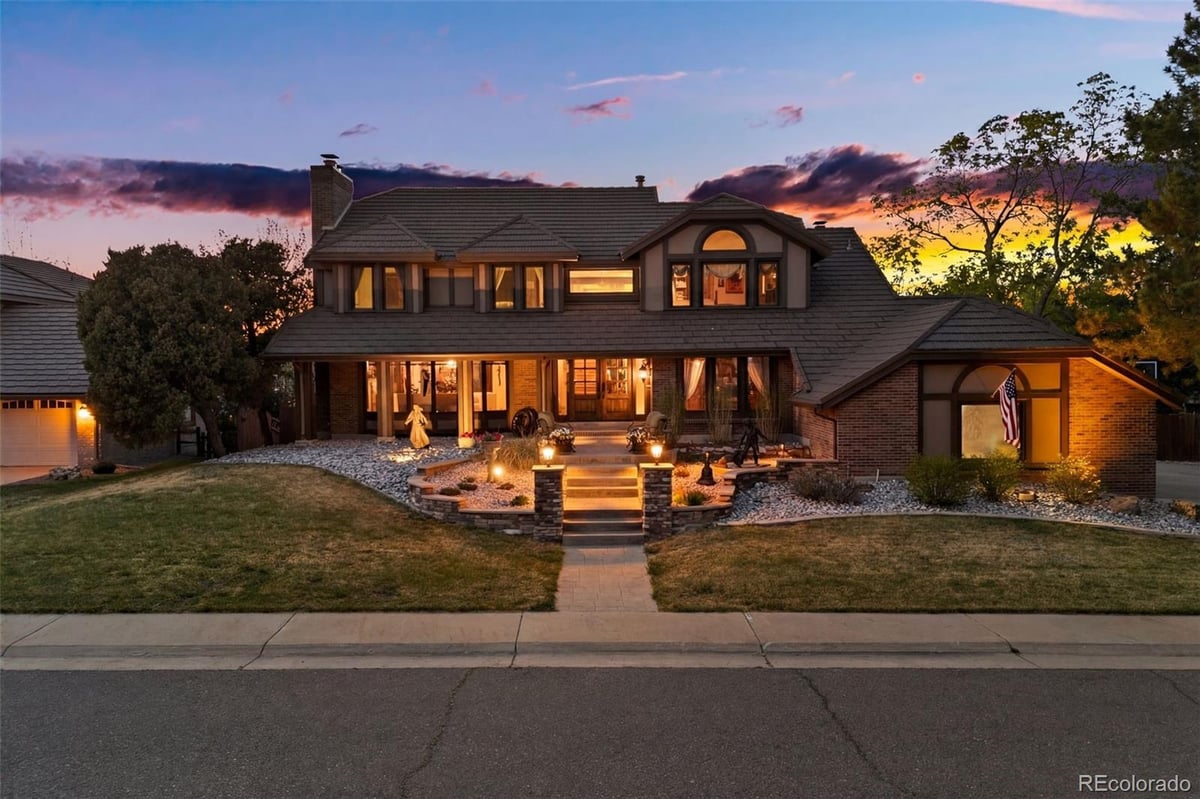 5038 E Nichols Place