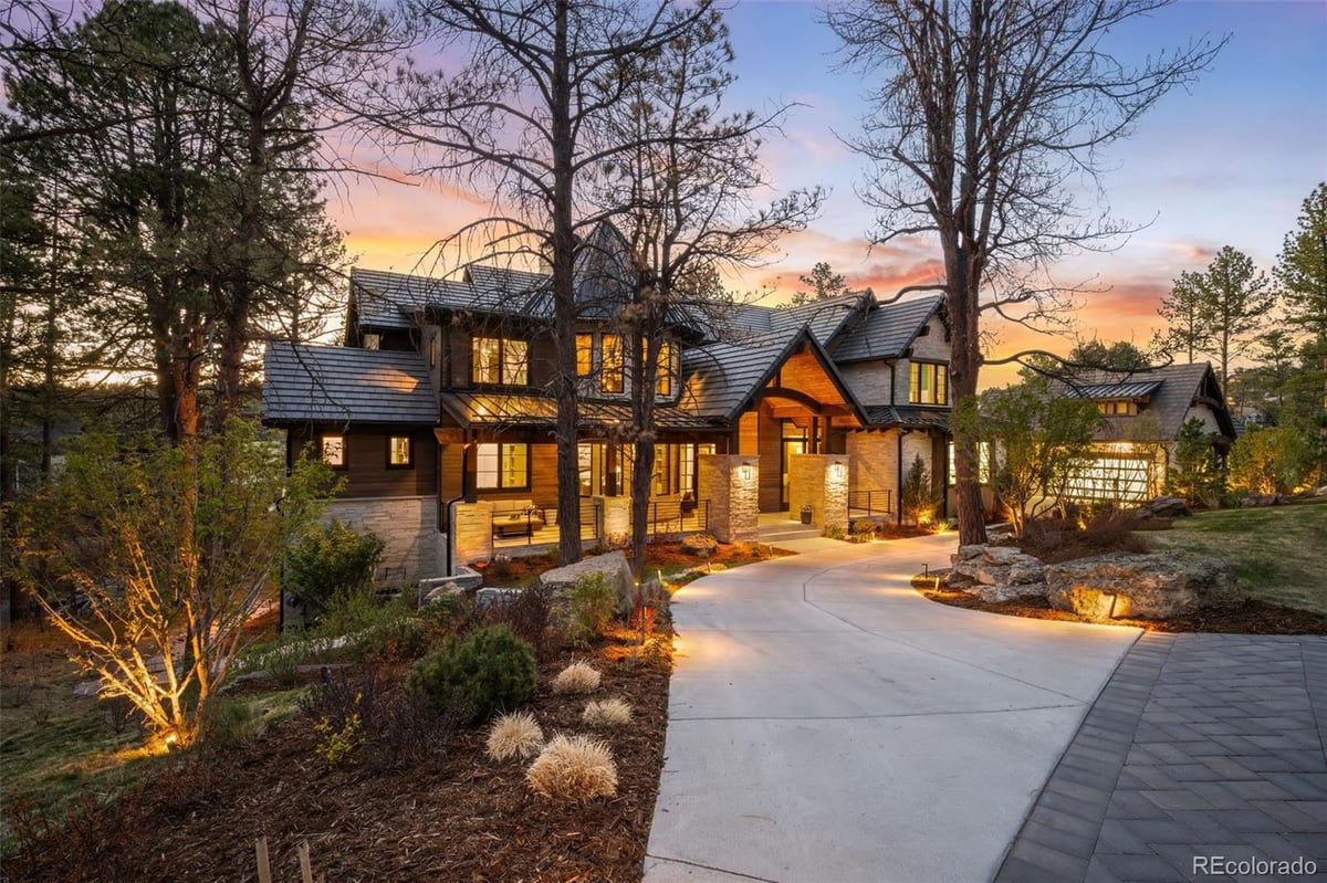 1151 Country Club Parkway