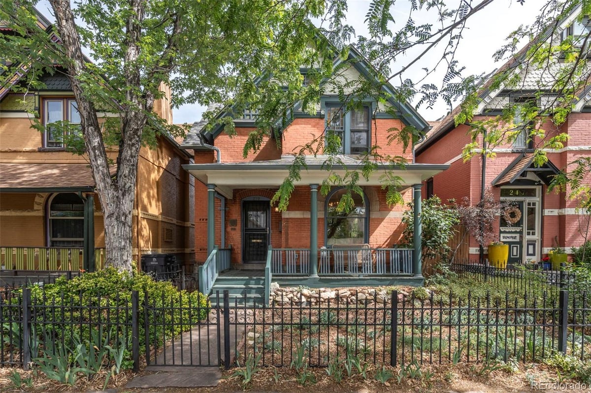 219 W 1st Avenue