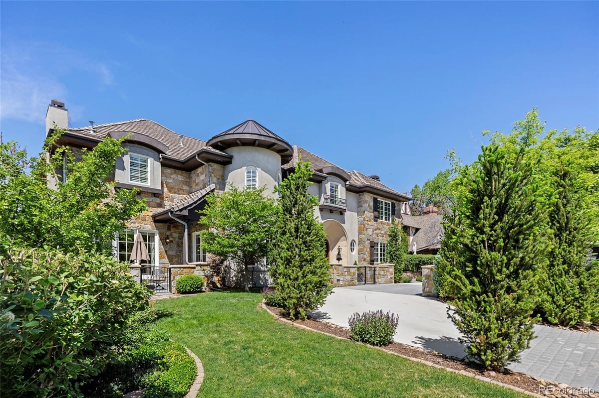 featured property
