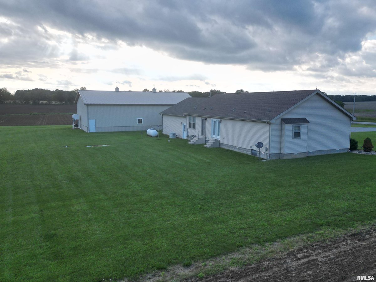 11786 State Route 14, McLeansboro, IL 62859 MLS EB453476 IDX Real