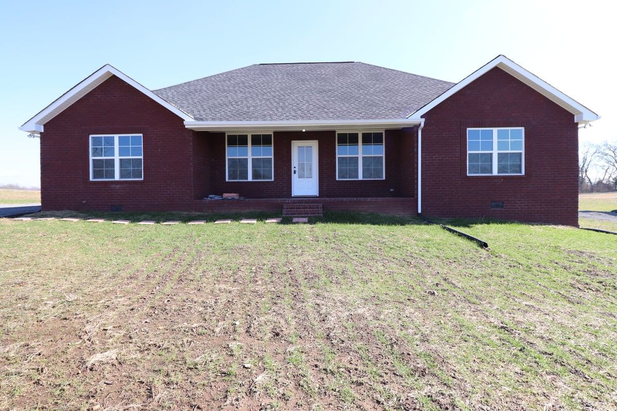 7300 HWY 231 N, BETHPAGE, TN 37022 Gene Carman Real Estate & Auctions