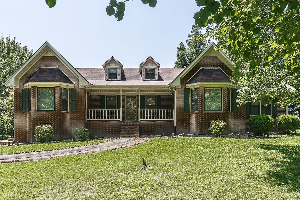 1648 NEW HIGHWAY 52E, WESTMORELAND, TN 37186 Gene Carman Real Estate