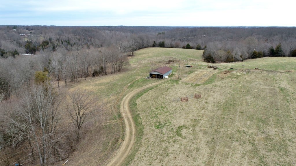 6 PURTLE ROAD, LAFAYETTE, TN 37083 Gene Carman Real Estate & Auctions