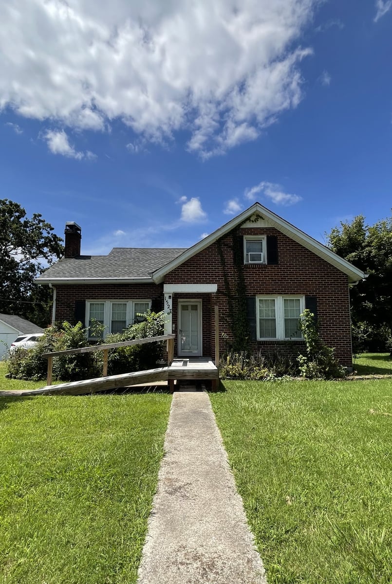 1527 PLEASANT GROVE RD, WESTMORELAND, TN 37186 Gene Carman Real Estate & Auctions