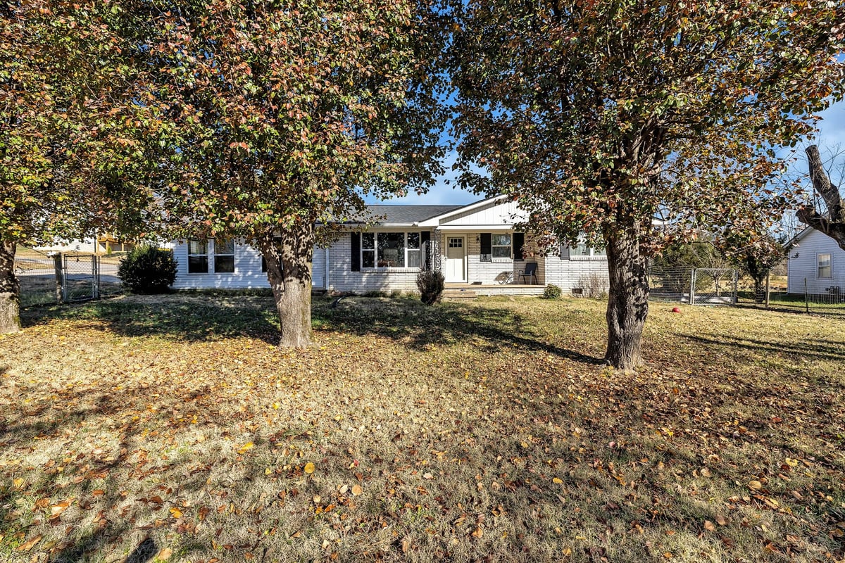 799 MCMURRY BLVD, HARTSVILLE, TN 37074 Gene Carman Real Estate & Auctions