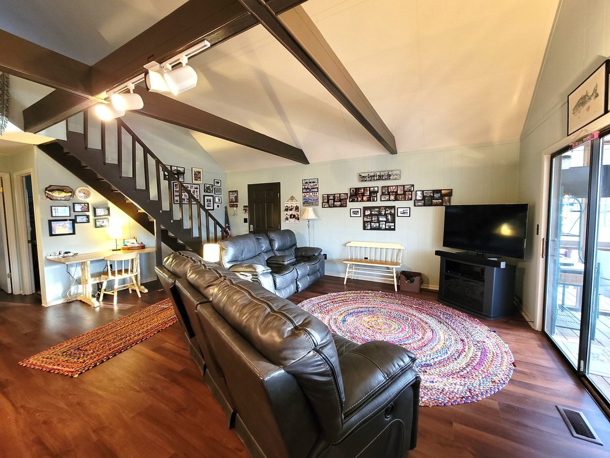 637 MAGNOLIA DR, WINCHESTER, TN 37398 to Sam Hatfield Realty Celebrating 23 years!!!