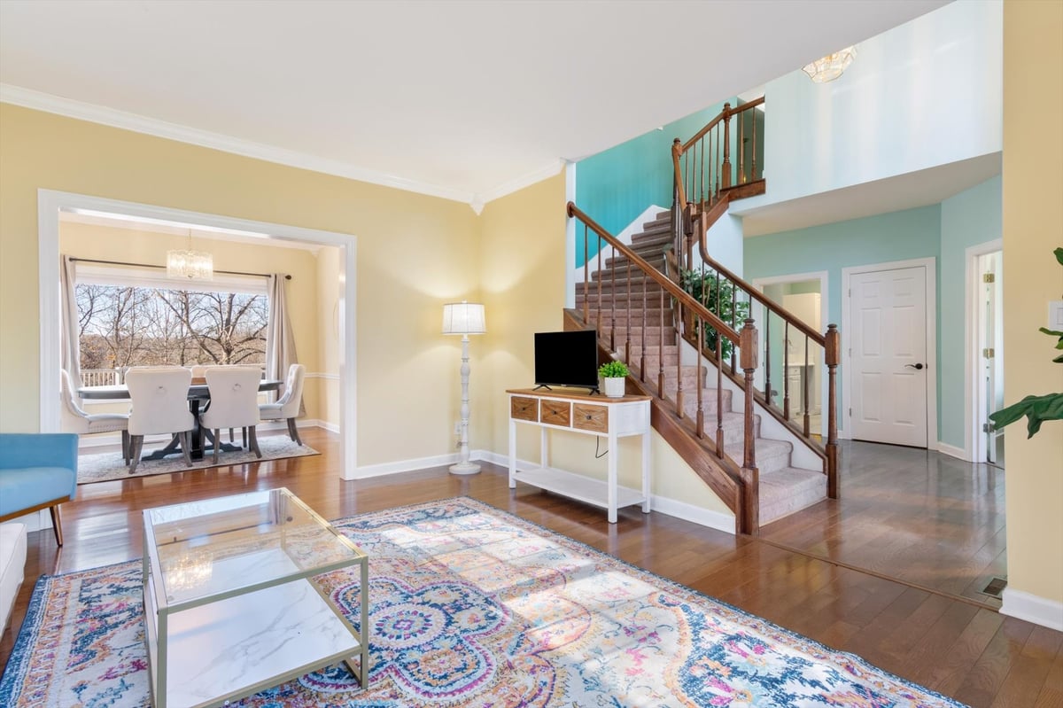 1002 DAMRON RD, ESTILL SPRINGS, TN 37330 to Sam Hatfield