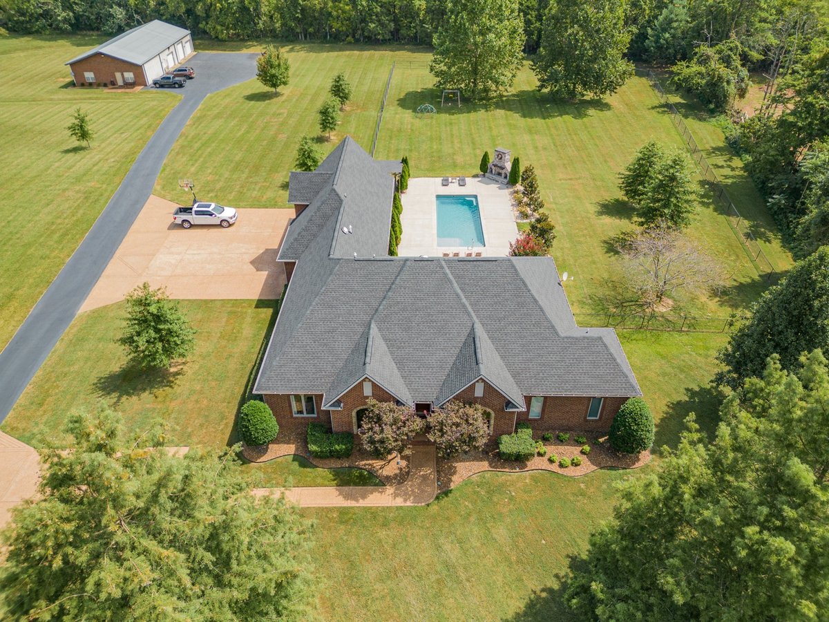239 LOGUE RD, MOUNT JULIET, TN 37122
