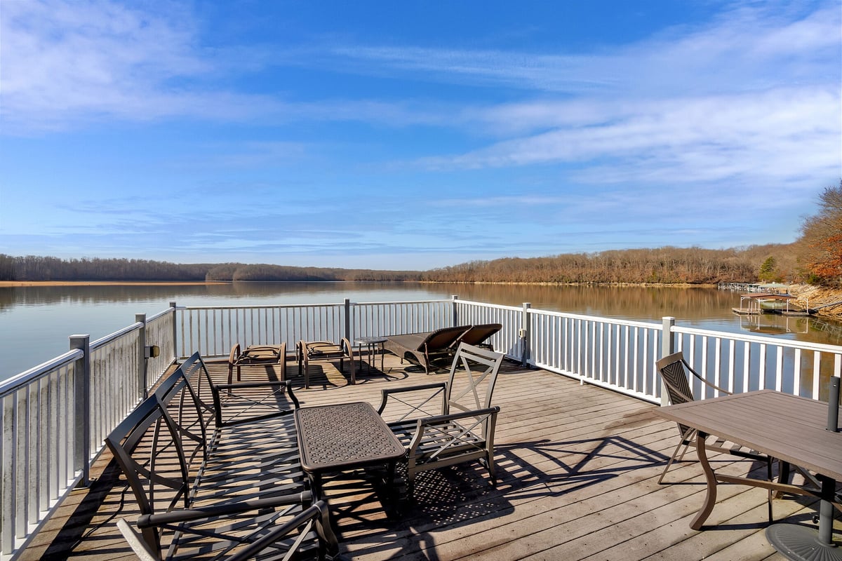 290 SHASTEEN BEND DR, WINCHESTER, TN 37398 to Sam Hatfield