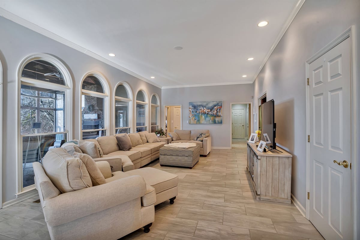 290 SHASTEEN BEND DR, WINCHESTER, TN 37398 to Sam Hatfield